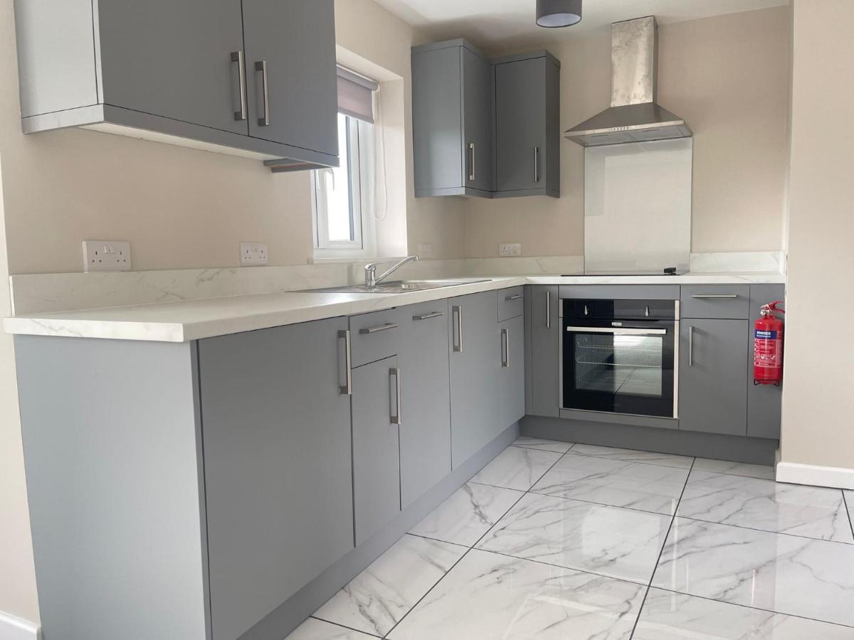 Brand New 1 Bed Apartment, 5Min Walk To Racing & Main Strip, With Electric Parking Bay & Terrace Long Stay Work Contractor Leisure - Citrine Newmarket  Exterior foto