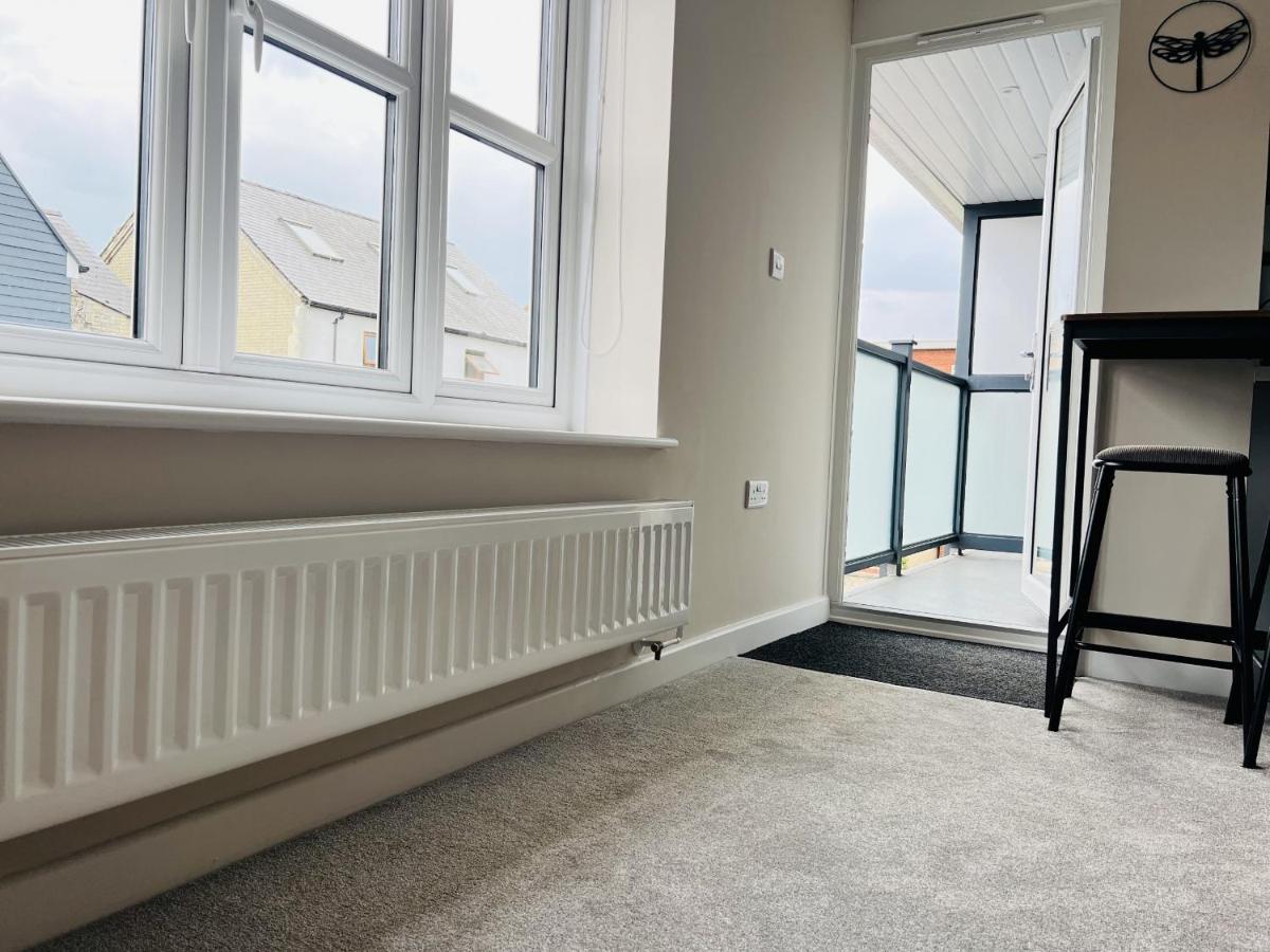 Brand New 1 Bed Apartment, 5Min Walk To Racing & Main Strip, With Electric Parking Bay & Terrace Long Stay Work Contractor Leisure - Citrine Newmarket  Exterior foto