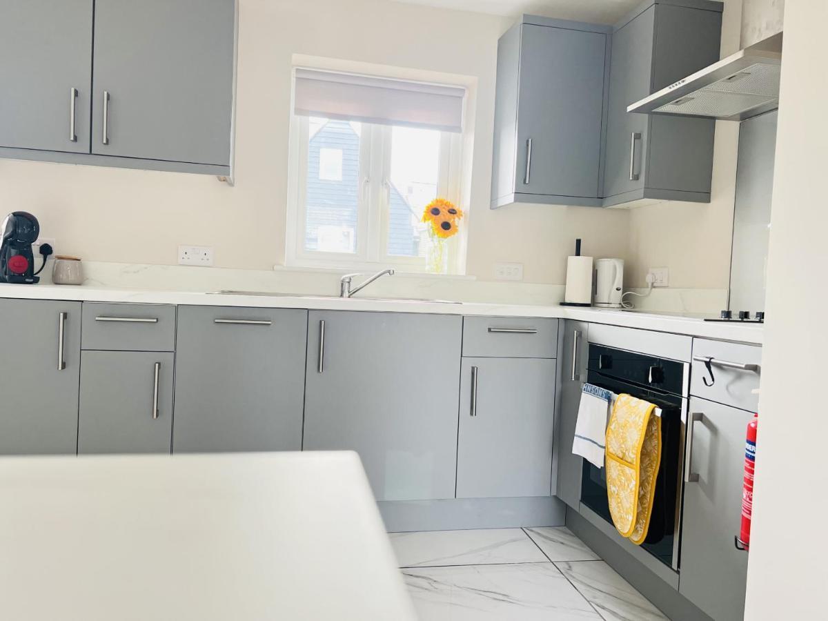 Brand New 1 Bed Apartment, 5Min Walk To Racing & Main Strip, With Electric Parking Bay & Terrace Long Stay Work Contractor Leisure - Citrine Newmarket  Exterior foto